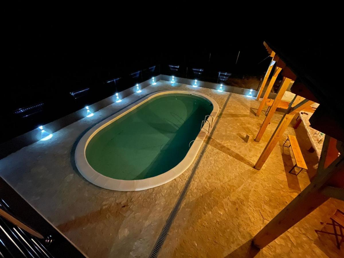 Plaški Villa Nesa - Beautiful Guest House At Continental Croatia With Outdoor Swimming Pool, Sauna And 3 Bedrooms מראה חיצוני תמונה